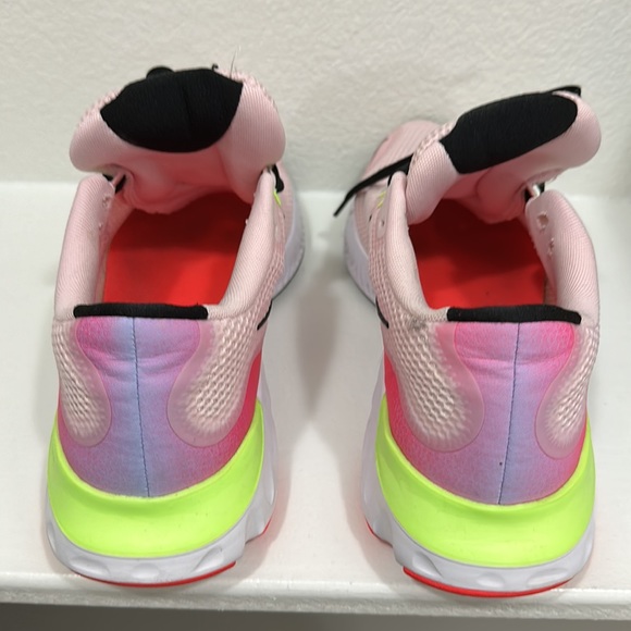 Nike Renew Run 'Pink Foam' 2021 release - Picture 4 of 8